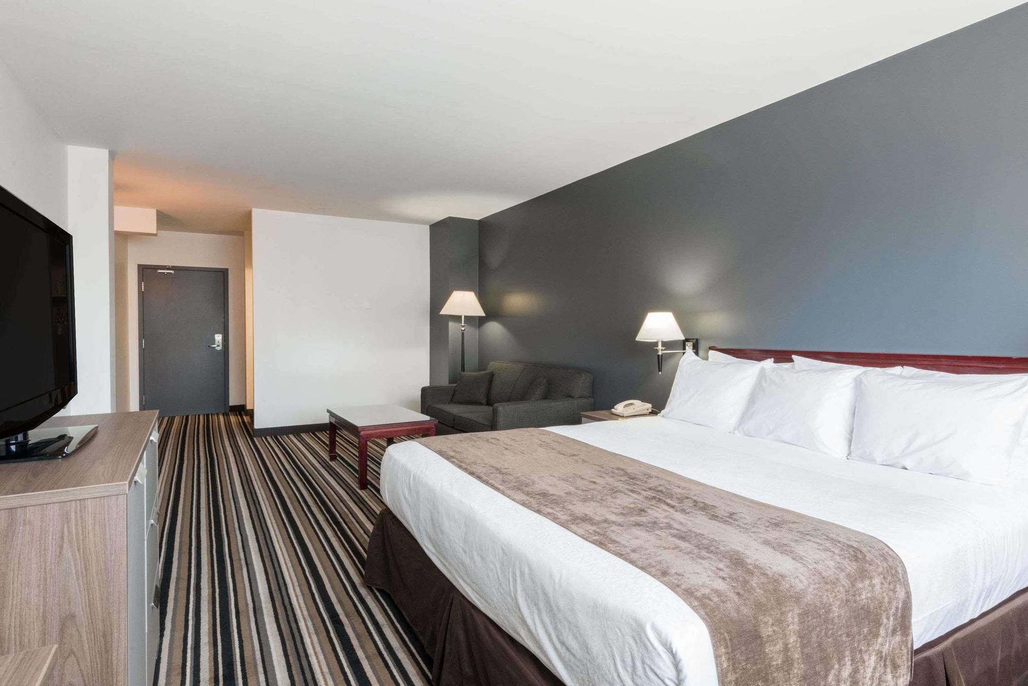 Super 8 By Wyndham Downtown Toronto Hotell Exteriör bild